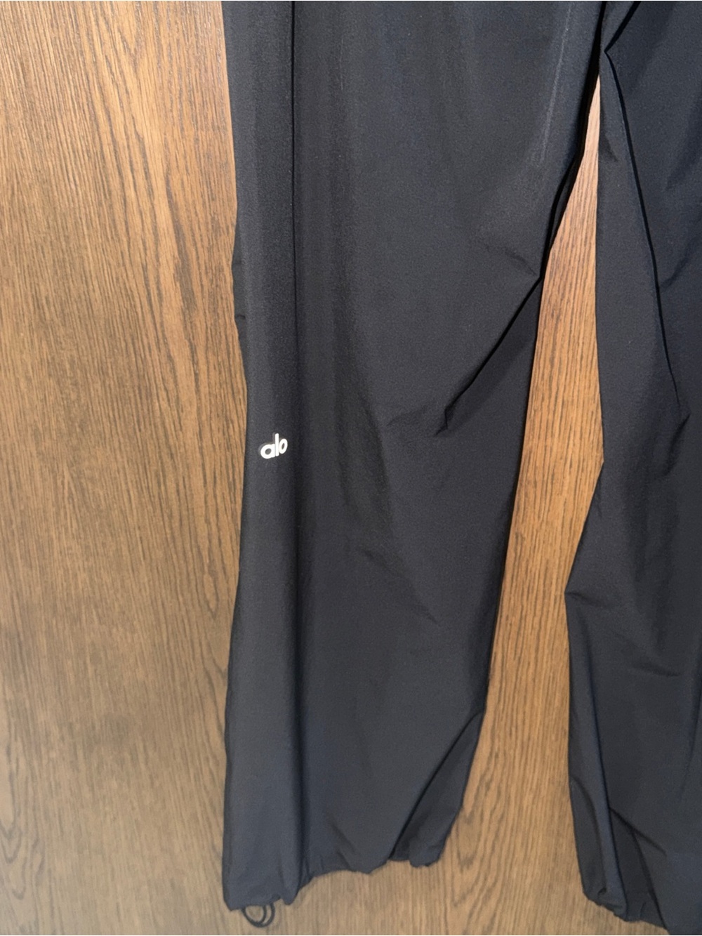 Alo Yoga Low Rise Megastar Cargo Pants Black Women’s Size L Bungee Wide Leg - Picture 6 of 6